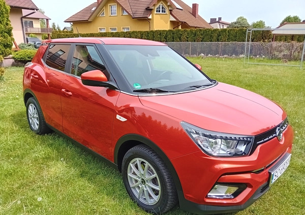 SsangYong Tivoli cena 52900 przebieg: 71000, rok produkcji 2019 z Częstochowa małe 379